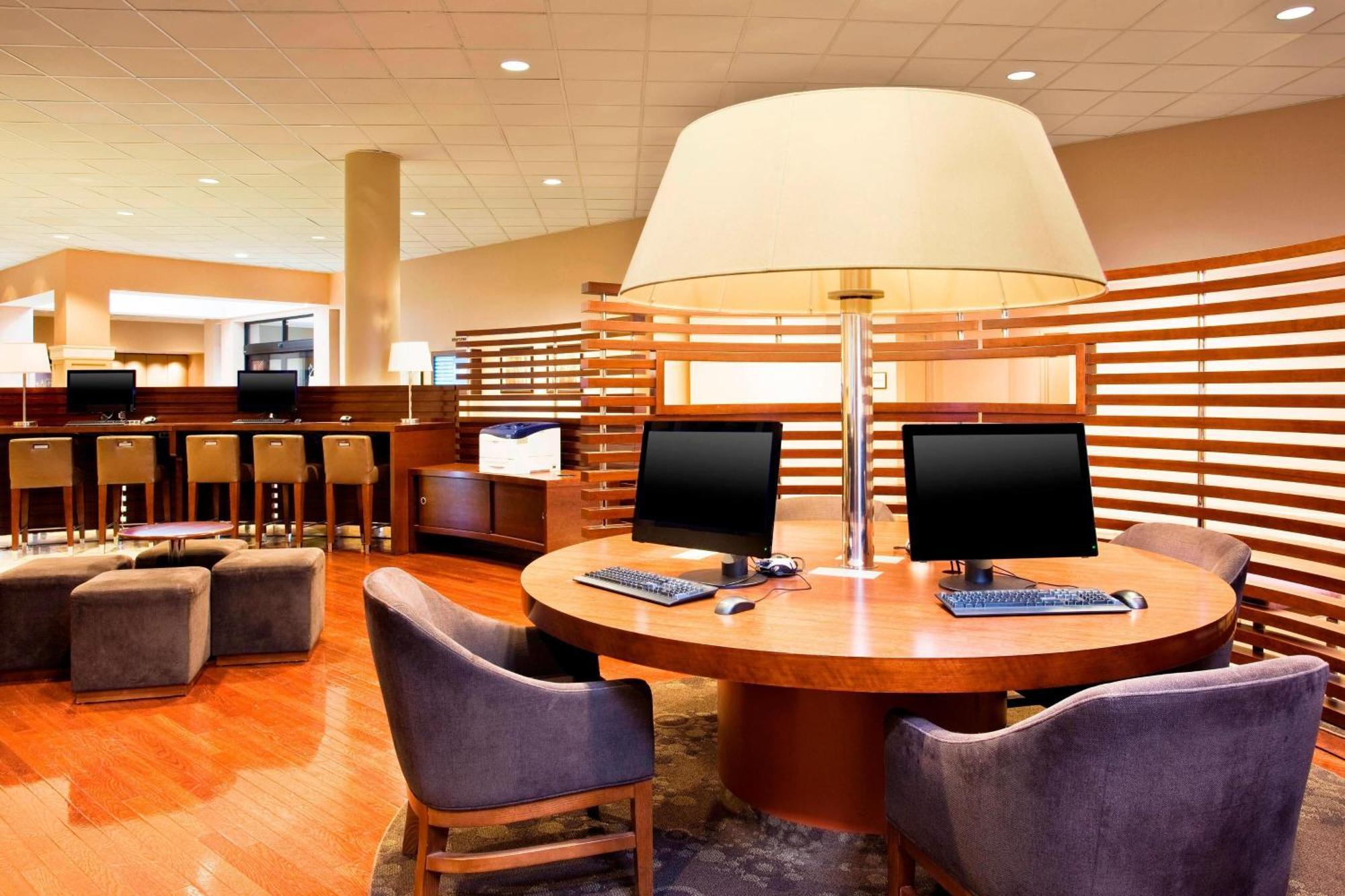 Sheraton Parsippany Hotel Ngoại thất bức ảnh